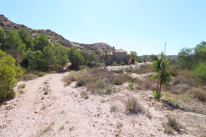 Image No.5-3 Bed Country House for sale
