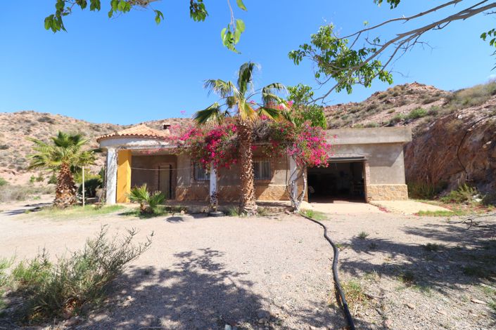 Image No.9-3 Bed Country House for sale