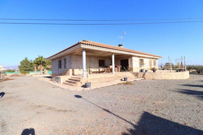 Image No.3-4 Bed Villa for sale