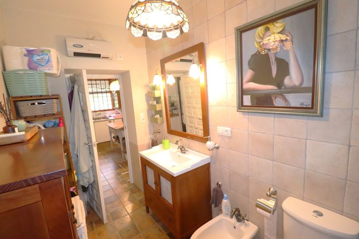 Image No.14-4 Bed Country House for sale