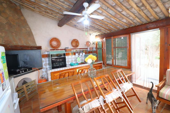 Image No.40-4 Bed Country House for sale