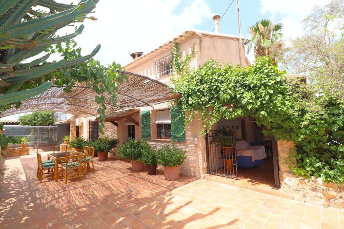 Image No.7-4 Bed Country House for sale