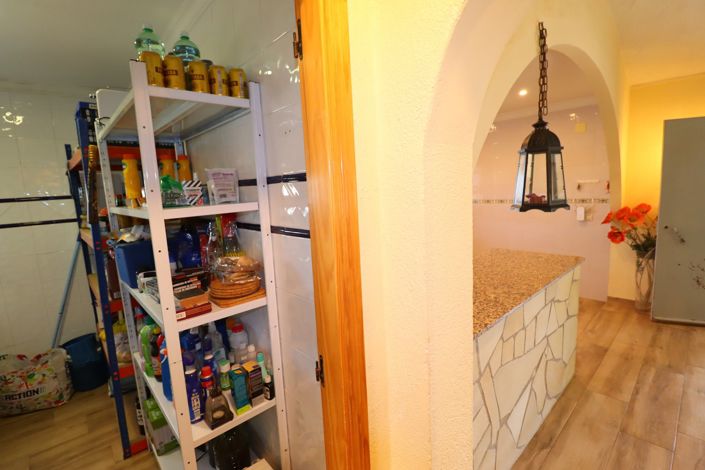 Image No.25-4 Bed Country House for sale