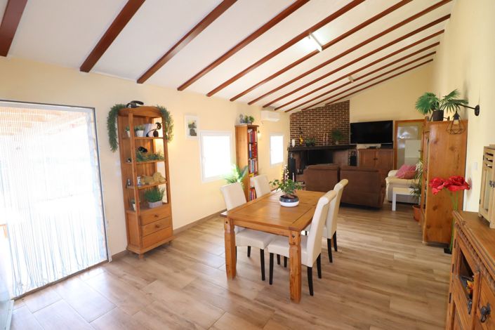 Image No.33-4 Bed Country House for sale
