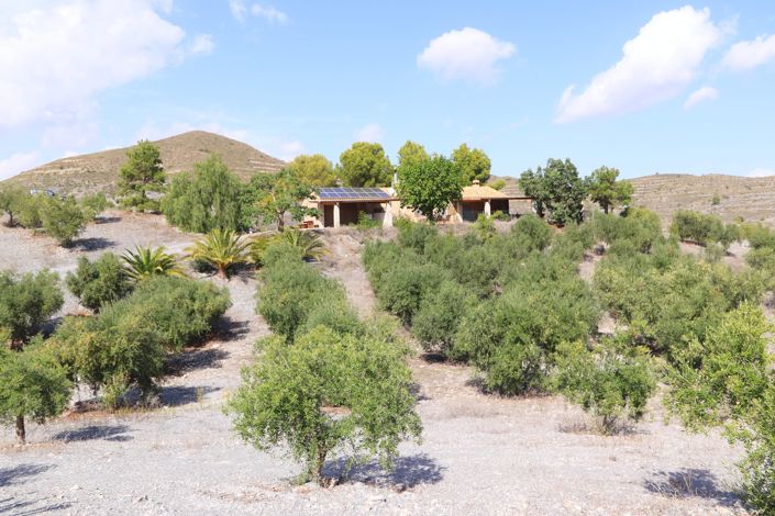 Image No.5-4 Bed Country House for sale