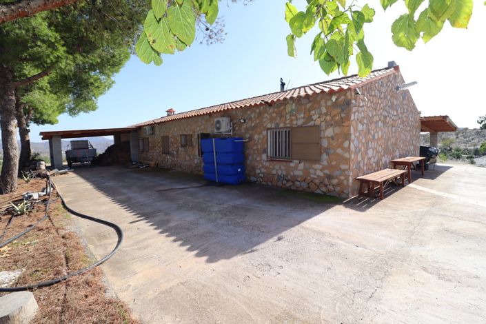Image No.8-4 Bed Country House for sale