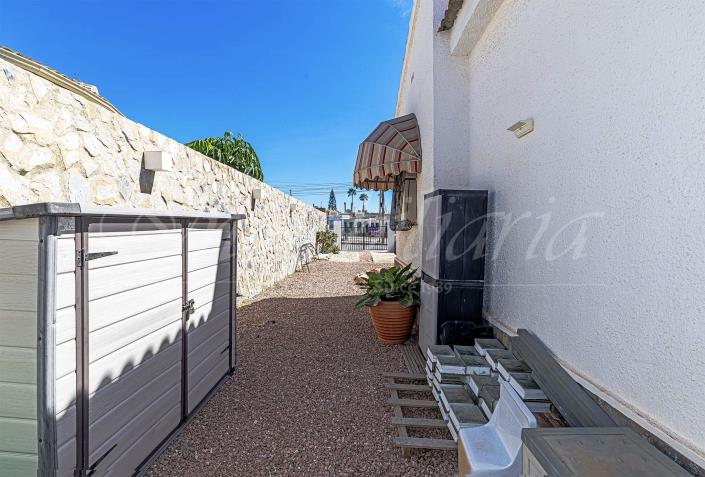 Image No.7-3 Bed Villa / Detached for sale