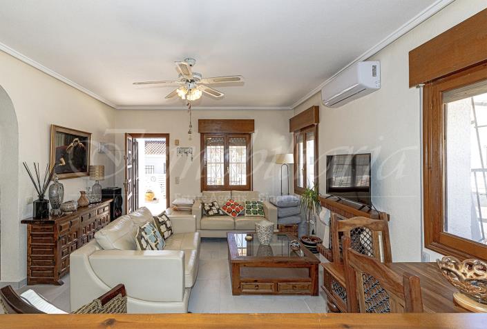Image No.15-3 Bed Villa / Detached for sale