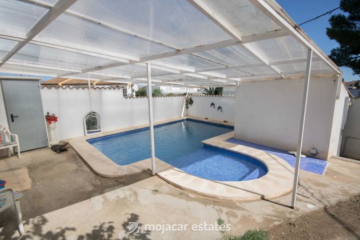 Image No.4-6 Bed Villa for sale