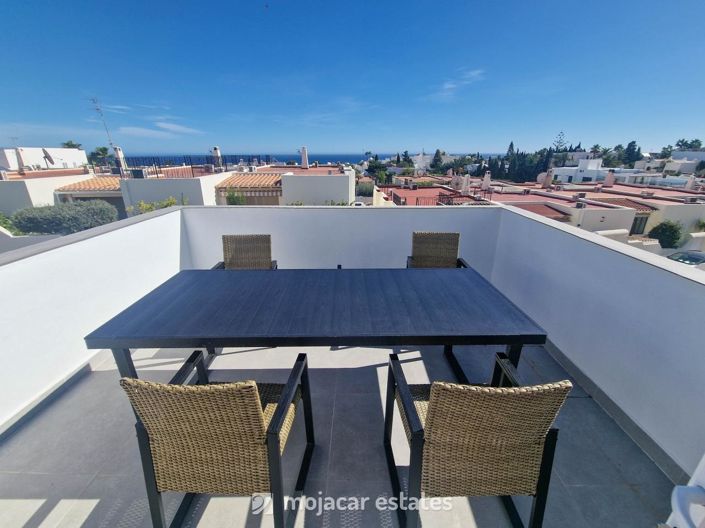 Image No.5-3 Bed Townhouse for sale