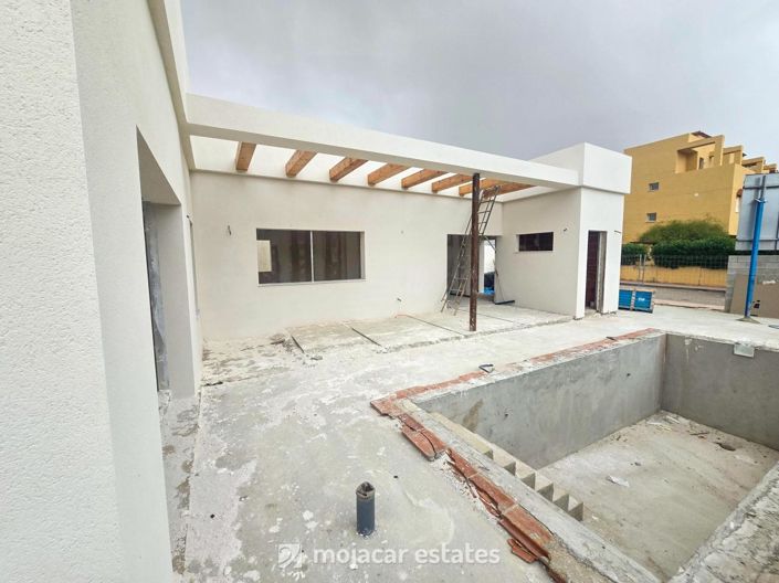Image No.11-3 Bed Villa for sale