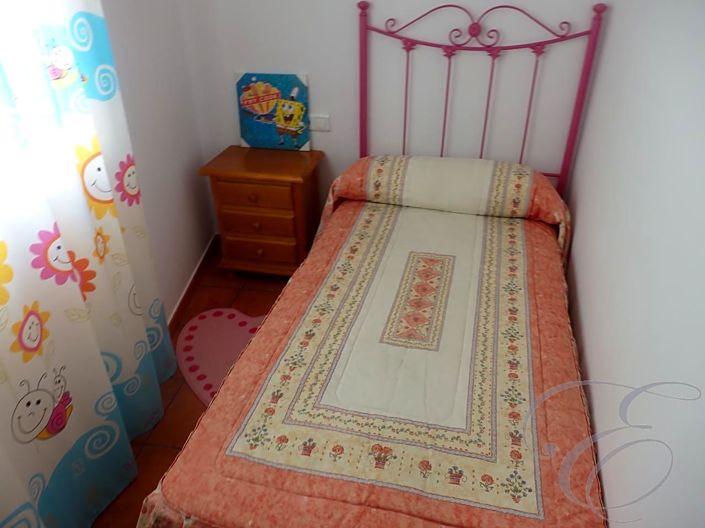 Image No.8-4 Bed Property for sale