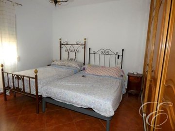 349ad595-0002521579
