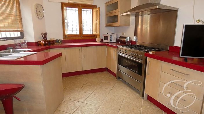 Image No.3-6 Bed Property for sale