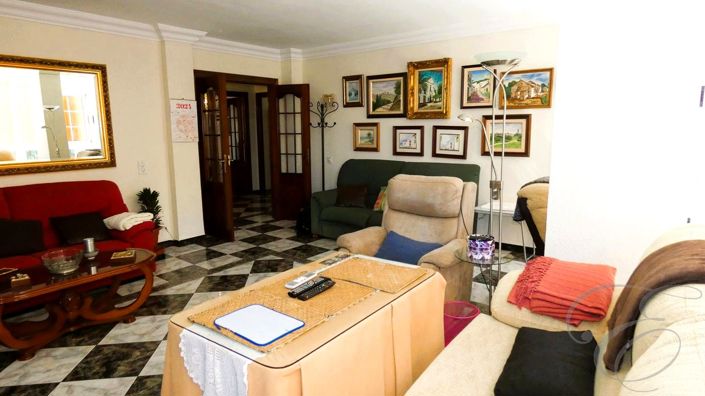 Image No.3-6 Bed Property for sale