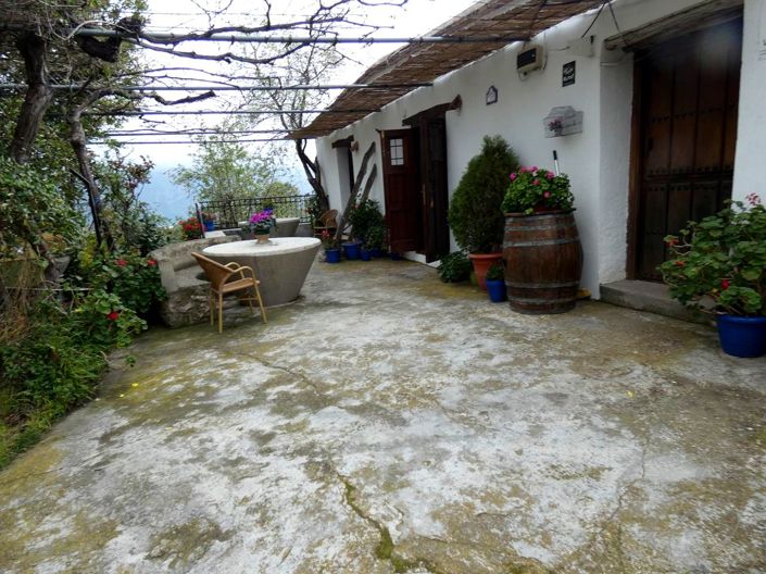 Image No.15-4 Bed Property for sale