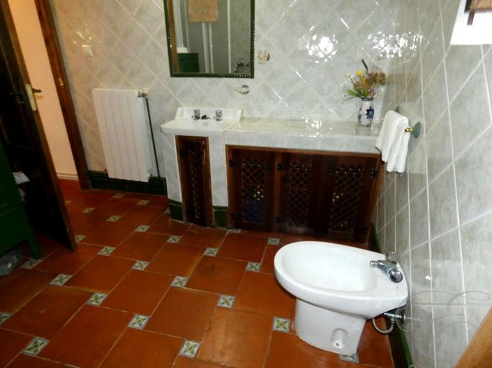 Image No.21-4 Bed Property for sale
