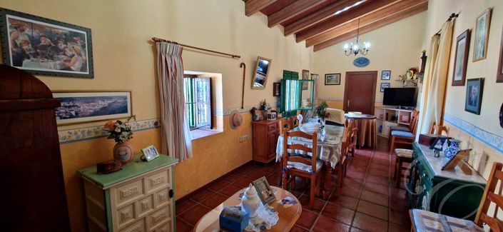 Image No.6-Propriété de 4 chambres à vendre à Vélez-Málaga