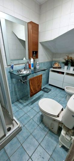Image No.20-4 Bed Property for sale
