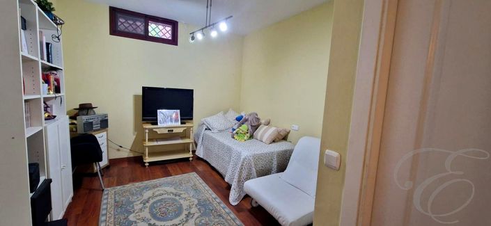 Image No.21-4 Bed Property for sale