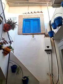 b19c8d8b-0004258135
