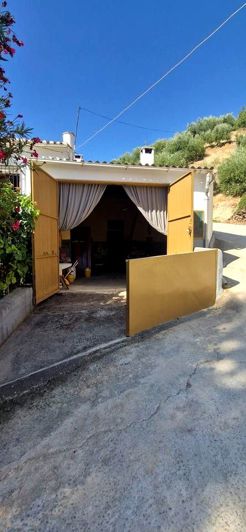 Image No.26-9 Bed Property for sale