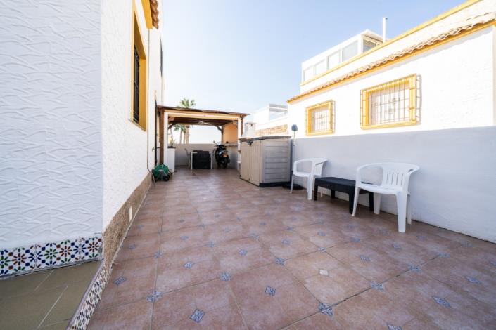 Image No.19-3 Bed Villa for sale