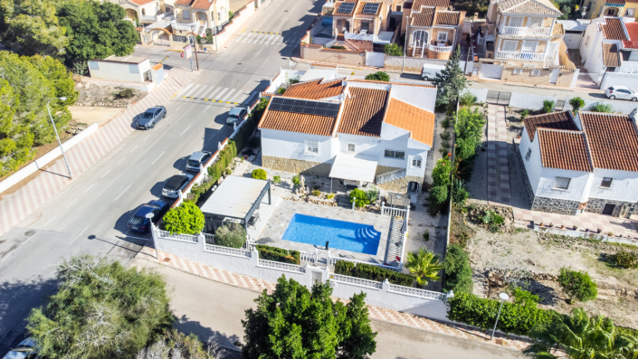 Image No.3-3 Bed Villa for sale