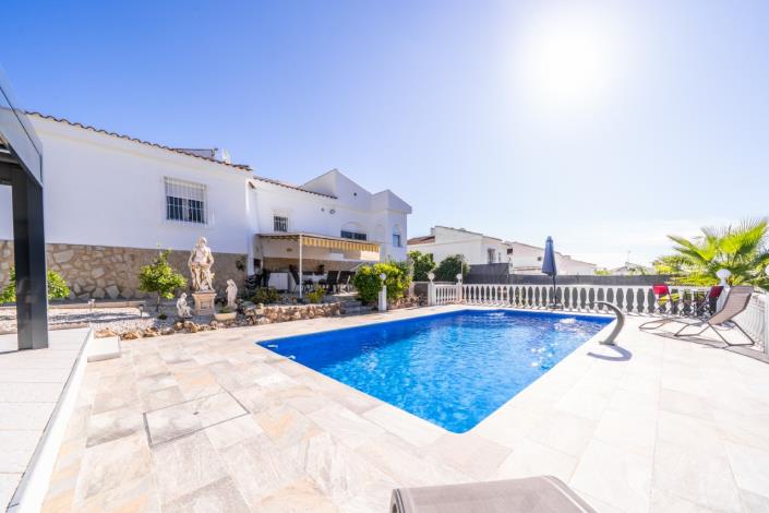 Image No.6-3 Bed Villa for sale