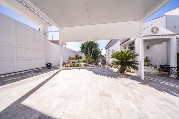 Image No.13-3 Bed Villa for sale