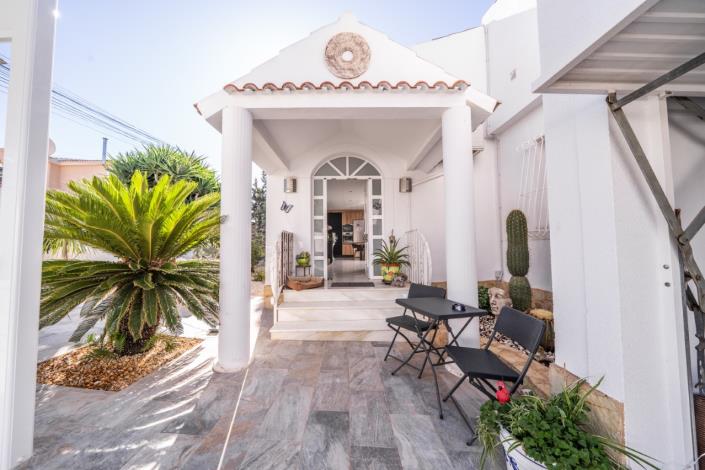 Image No.15-3 Bed Villa for sale