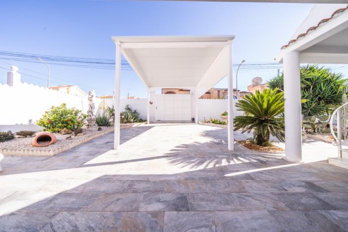 Image No.52-3 Bed Villa for sale
