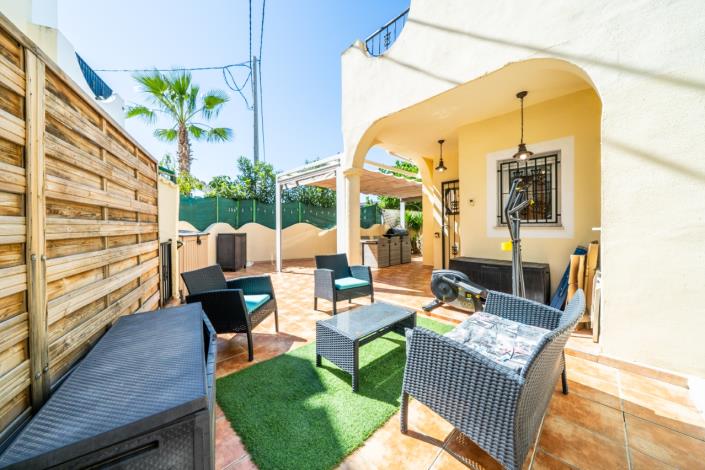 Image No.5-3 Bed Quad for sale