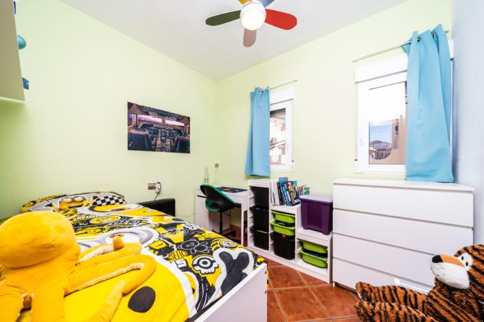 Image No.19-3 Bed Quad for sale