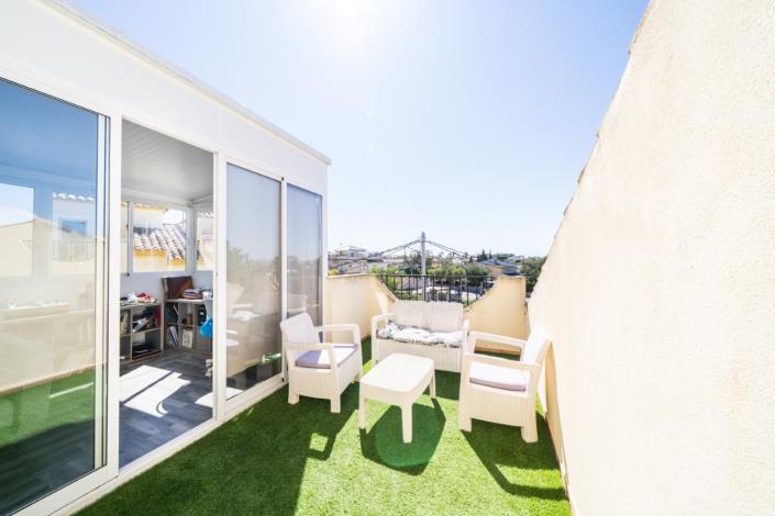 Image No.23-3 Bed Quad for sale