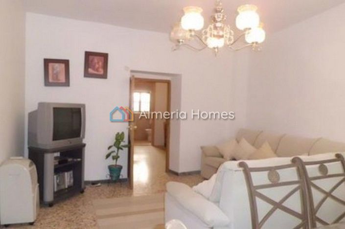 Image No.3-5 Bed Townhouse for sale