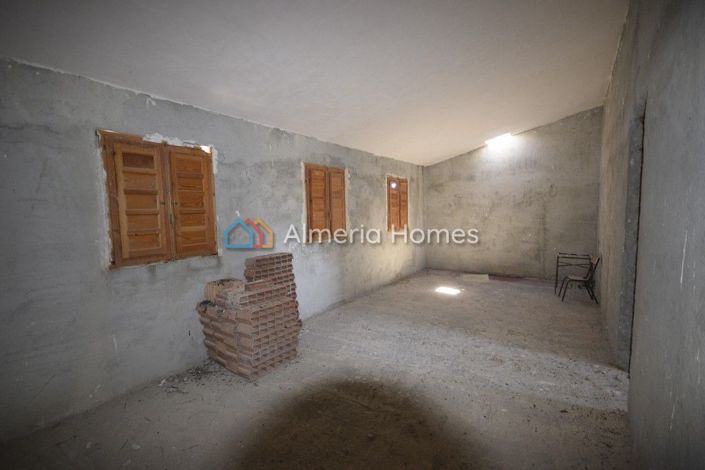 Image No.2-3 Bed Country House for sale