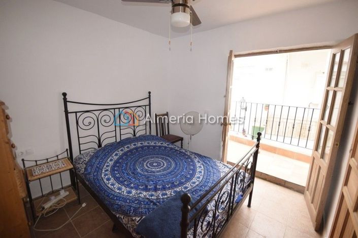 Image No.6-4 Bed Townhouse for sale