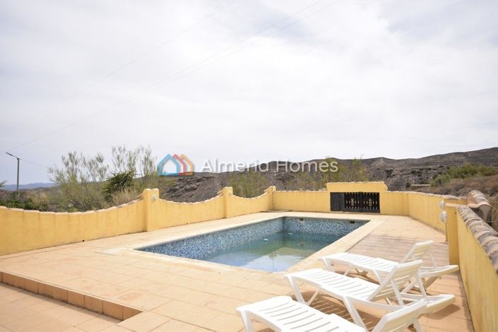 Image No.19-3 Bed Villa for sale