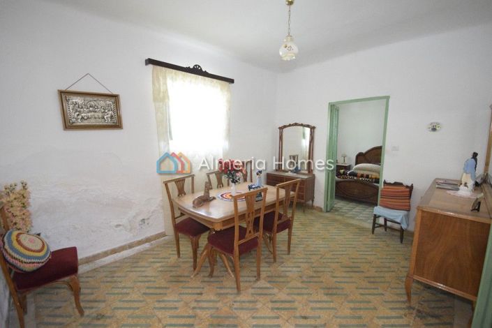 Image No.7-Maison de campagne de 4 chambres à vendre à Oria