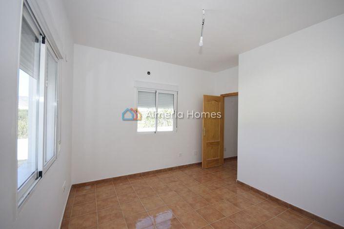 Image No.10-3 Bed Villa for sale