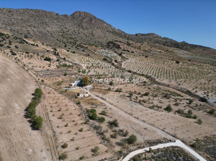 Image No.27-5 Bed Country House for sale