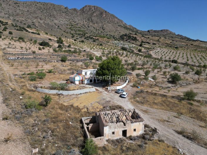 Image No.3-5 Bed Country House for sale