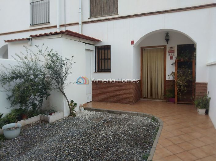 Image No.2-3 Bed Villa for sale