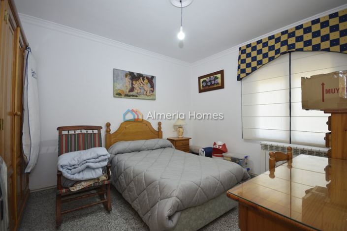Image No.23-8 Bed Villa for sale