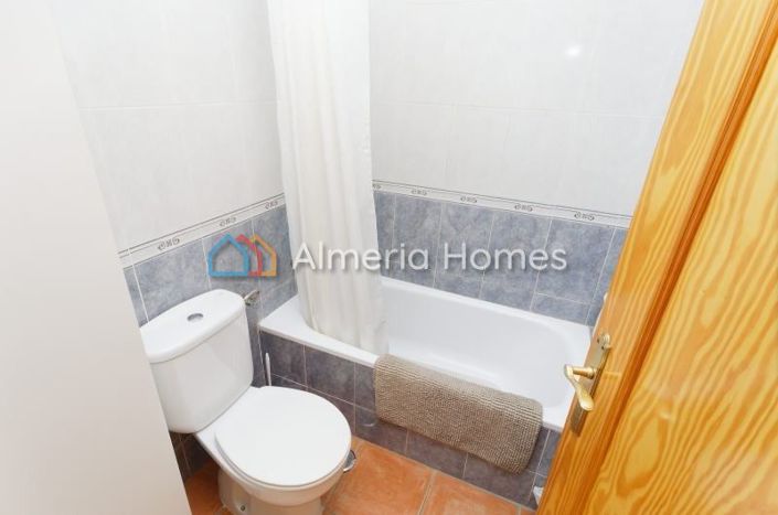 Image No.16-2 Bed Apartment for sale