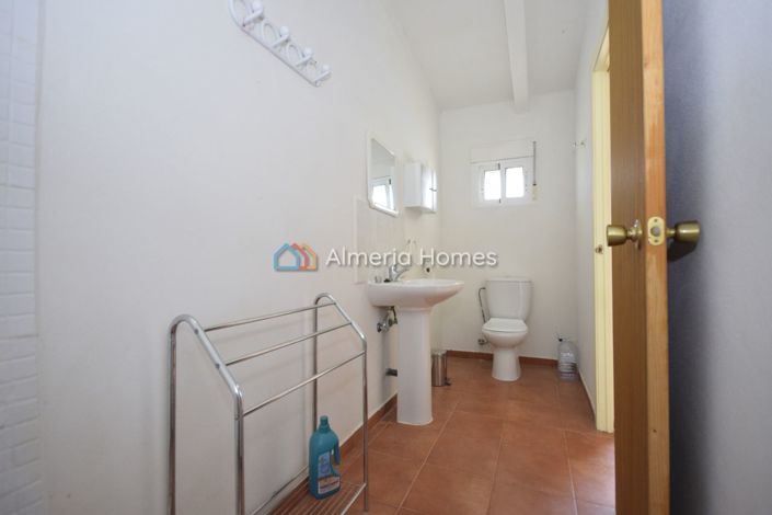 Image No.28-4 Bed Villa for sale