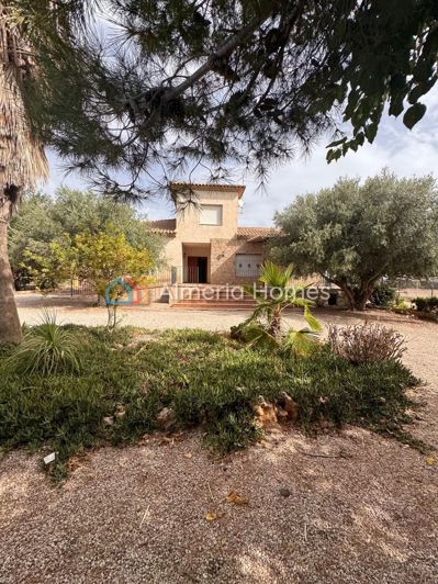 Image No.11-Casa de campo con 4 dormitorios en venta