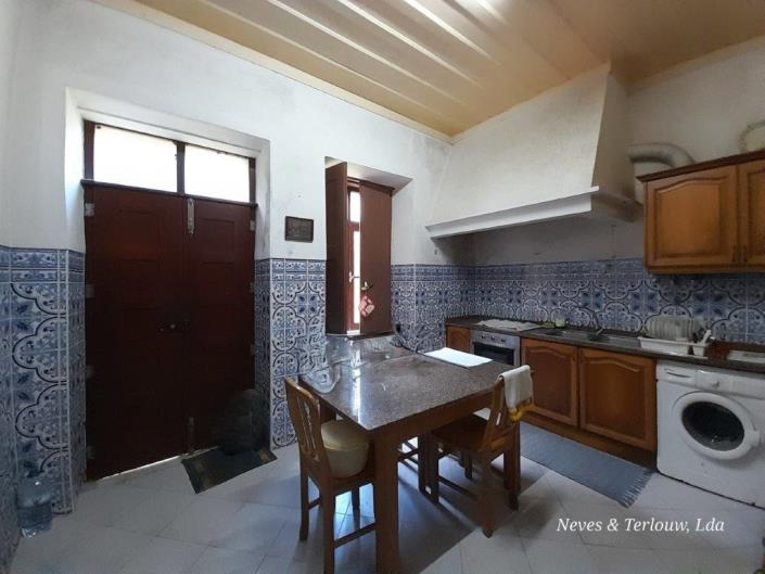 Image No.17-3 Bed Property for sale