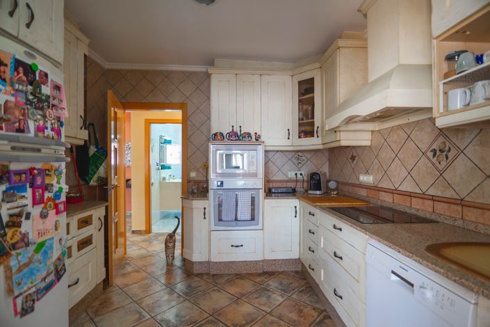 Image No.20-4 Bed Villa for sale